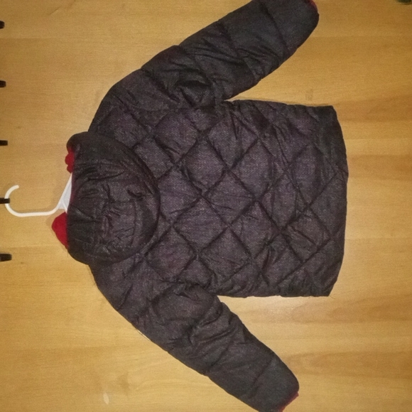 Boys size 5 snozu coat - Picture 2 of 3
